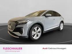 Grau Gebraucht 2022 Audi Q4 Sportback e-tron Ambiente SUV | 26.790 € (Fairer Preis)