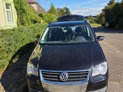 Schwarz Gebraucht 2008 VW Touran Van / Kleinbus | 1.900 € (Guter Preis)