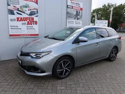 Grau Gebraucht 2018 Toyota Auris Touring Sports Kombi | 18.250 € (Teuer)