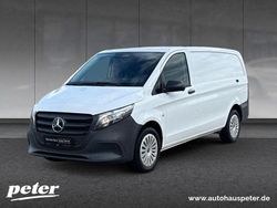Weiß Gebraucht 2024 Mercedes Vito Van / Kleinbus | 35.581 € (Fairer Preis)