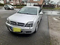Silber Gebraucht 2003 Opel Vectra GTS Limousine | 8.990 €