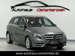 Grau Gebraucht 2013 Mercedes B180 Sport Van / Kleinbus | 11.490 € (Fairer Preis)