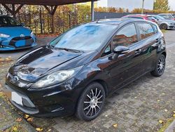 Schwarz Gebraucht 2009 Ford Fiesta Trend Limousine | 3.900 €