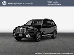 Saphirschwarz metallic Neu 2025 BMW X7 SUV | 108.990 € (Superpreis)
