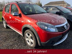 Rot Gebraucht 2011 Dacia Sandero Stepway SUV | 4.900 € (Teuer)