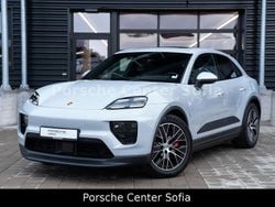 Grau Gebraucht 2025 Porsche Macan 4 Electric SUV | 95.100 € (Superpreis)