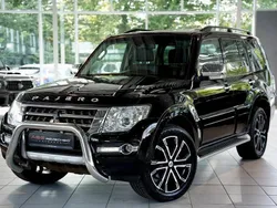 Schwarz Gebraucht 2018 Mitsubishi Pajero Edition SUV | 28.900 € (Fairer Preis)