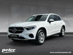 Unilack polarweiß Gebraucht 2023 Mercedes GLC200 Avantgarde SUV | 48.910 € (Fairer Preis)