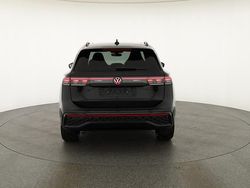Deep black perleffekt Neu 2025 VW Tiguan R-line SUV | 56.475 € (Etwas zu teuer)