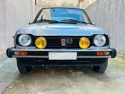 Grau Gebraucht 1980 Honda Civic Limousine | 5.800 €