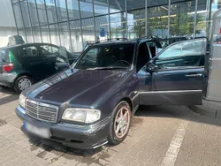 Grün Gebraucht 1998 Mercedes C180 Kombi | 999 € (Guter Preis)