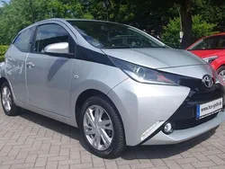Silber Gebraucht 2018 Toyota Aygo Kleinwagen | 6.990 € (Guter Preis)