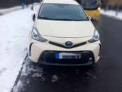Weiß Gebraucht 2021 Toyota Prius+ Van / Kleinbus | 18.900 €