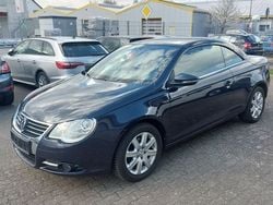 Blau Gebraucht 2010 VW Eos Edition Cabrio | 4.950 € (Fairer Preis)