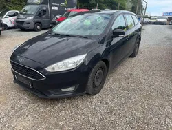 Schwarz Gebraucht 2016 Ford Focus Kombi | 3.800 € (Superpreis)
