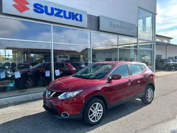 New red metallic Gebraucht 2017 Nissan Qashqai Acenta SUV | 13.900 € (Fairer Preis)