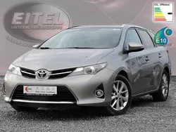 Silber metallic Gebraucht 2014 Toyota Auris Touring Sports Kombi | 21.870 €