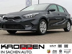Pentametalmetallic Neu 2024 Kia Ceed 2 Limousine | 21.990 € (Fairer Preis)