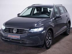 Black metallic Gebraucht 2022 VW Tiguan Life SUV | 21.944 € (Superpreis)