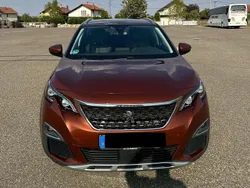 Braun Gebraucht 2016 Peugeot 3008 SUV | 12.999 € (Fairer Preis)