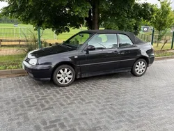 Schwarz Gebraucht 2001 VW Golf Cabriolet Classicline Cabrio | 2.800 € (Superpreis)