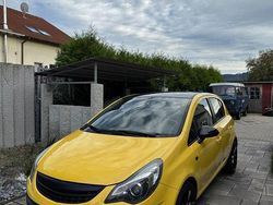 Gelb Gebraucht 2014 Opel Corsa Color Edition Kleinwagen | 6.480 € (Etwas zu teuer)