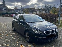 Schwarz Gebraucht 2015 Peugeot 308 Limousine | 5.500 € (Guter Preis)
