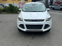 Weiß Gebraucht 2015 Ford Kuga SUV | 11.600 € (Guter Preis)