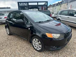 Schwarz Gebraucht 2010 Mitsubishi Colt Edition Limousine | 2.450 € (Fairer Preis)