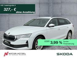 Moonweiss metallic Gebraucht 2025 Skoda Octavia Selection Kombi | 32.430 € (Fairer Preis)
