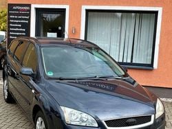 Grün Gebraucht 2007 Ford Focus Fun X Kombi | 2.200 € (Fairer Preis)