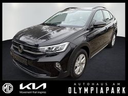 Deep black perleffekt Gebraucht 2023 VW Taigo Life SUV | 15.875 € (Fairer Preis)