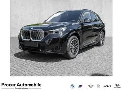 Schwarz Neu 2025 BMW iX1 M Sport SUV | 56.499 € (Fairer Preis)