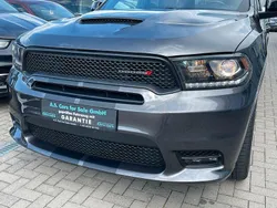 Grau Gebraucht 2019 Dodge Durango SUV | 33.900 € (Fairer Preis)