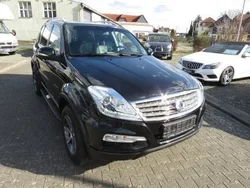 Schwarz Gebraucht 2017 Ssangyong Rexton Limited SUV | 15.960 € (Guter Preis)