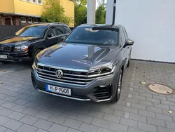 Grau Gebraucht 2019 VW Touareg SUV | 41.600 € (Fairer Preis)