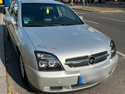 Grau Gebraucht 2002 Opel Vectra Limousine | 2.000 € (Fairer Preis)