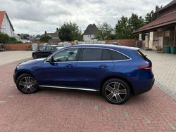 Blau Gebraucht 2020 Mercedes EQC400 AMG line SUV | 28.600 € (Fairer Preis)