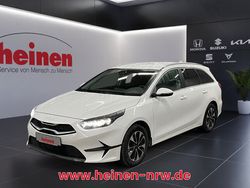 Andere farbe Gebraucht 2024 Kia Ceed Kombi | 25.939 € (Fairer Preis)