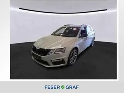 Stahlgrau Gebraucht 2020 Skoda Octavia RS Kombi | 25.880 € (Guter Preis)