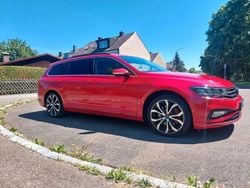 Rot Gebraucht 2021 VW Passat Business Kombi | 16.200 € (Guter Preis)