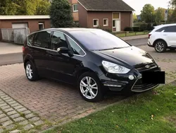 Schwarz Gebraucht 2014 Ford S-MAX S Van / Kleinbus | 11.111 € (Fairer Preis)
