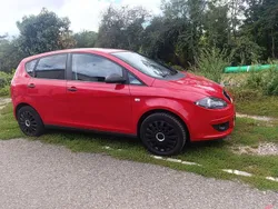 Rot Gebraucht 2009 Seat Altea Van / Kleinbus | 3.400 € (Fairer Preis)