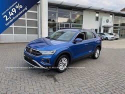 Ravennablau metallic Gebraucht 2024 VW T-Roc R SUV | 25.298 € (Guter Preis)