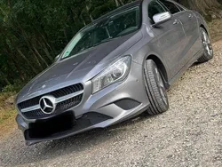 Grau Gebraucht 2015 Mercedes CLA200 Coupé | 16.500 € (Fairer Preis)