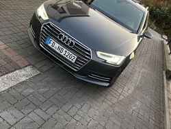 Grau Gebraucht 2016 Audi A4 Comfort Kombi | 16.800 € (Fairer Preis)