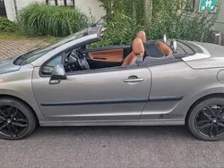 Braun Gebraucht 2007 Peugeot 207 CC Platinum Cabrio | 1.700 € (Guter Preis)