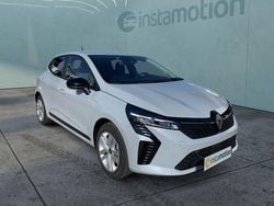 Grau Gebraucht 2024 Renault Clio V Evolution Limousine | 18.344 € (Etwas zu teuer)