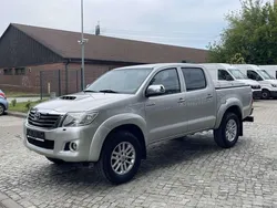 Silber (metallic) Gebraucht 2014 Toyota HiLux Abholung | 18.900 € (Etwas zu teuer)