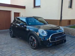 Schwarz Gebraucht 2015 Mini John Cooper Works Kleinwagen | 16.700 € (Etwas zu teuer)